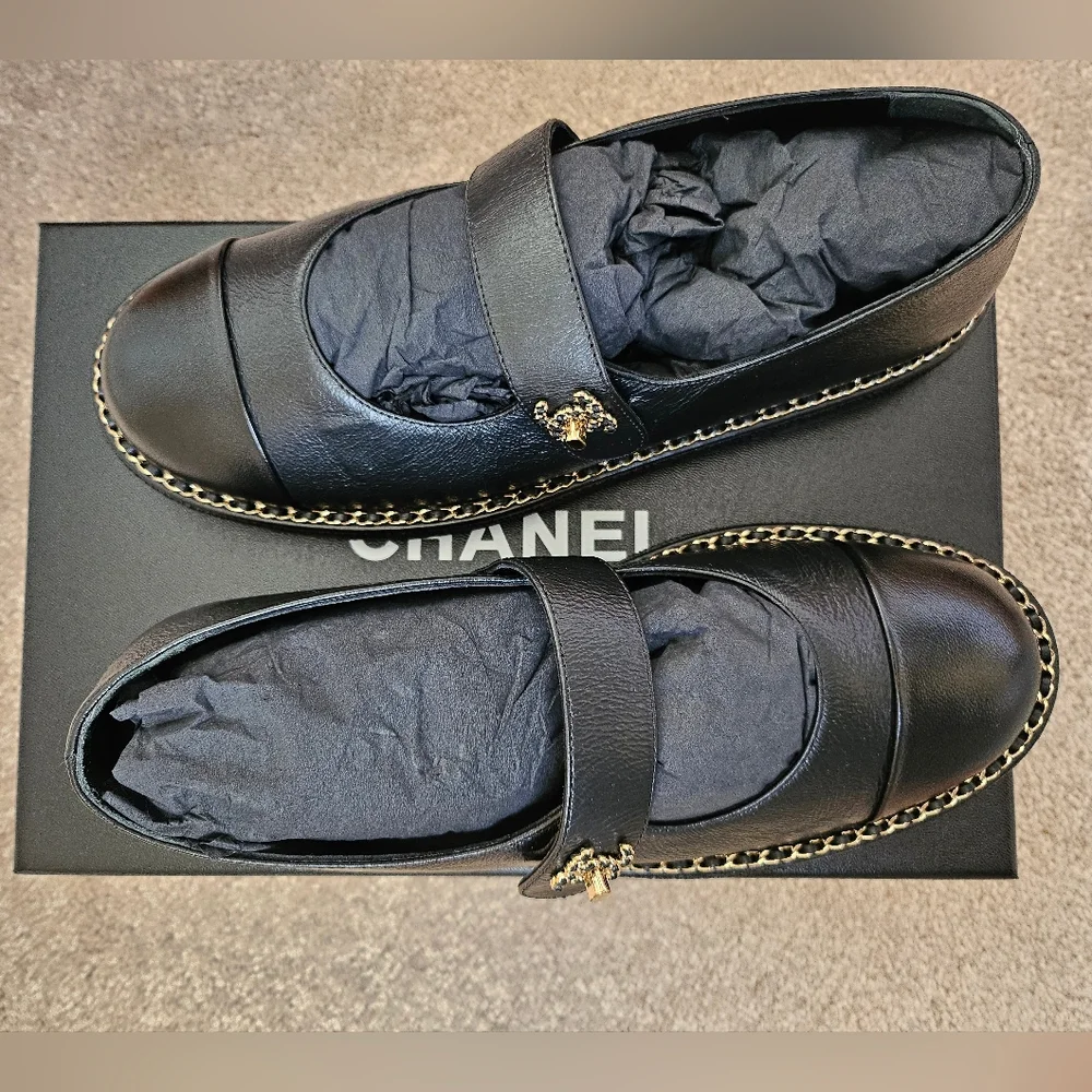 Chanel Mary Janes 24A Lambskin Captoe CC Turnlock 38 Black G45848 B17569 - Picture 2 of 8
